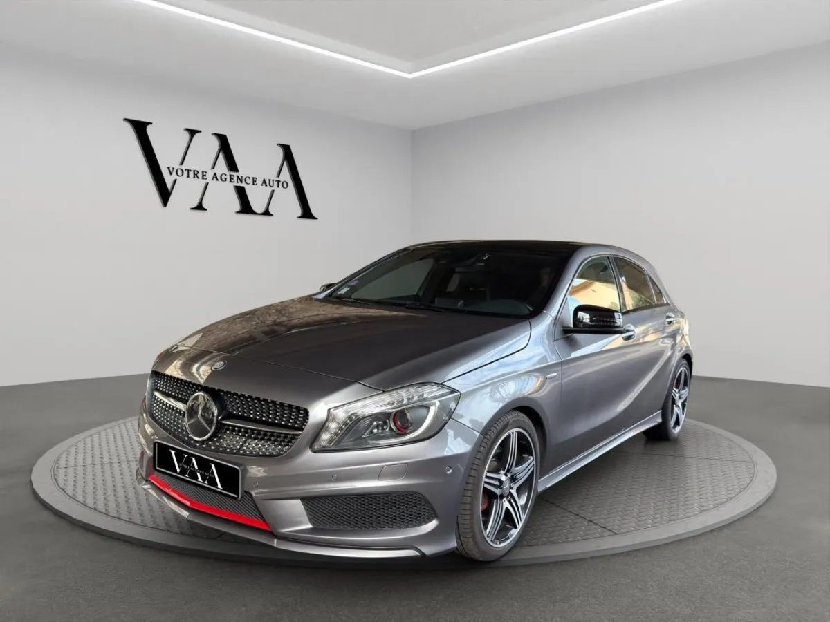 Mercedes Classe A 250 - BV 7G-DCT BERLINE - BM 176 Version Sport 4-Matic PHASE 1 — photo 1 sur 26